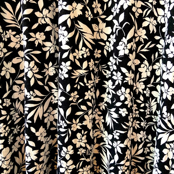 ❌SOLD❌ Old Navy Floral Shift Dress - Picture 2 of 2